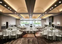 The Tess, Autograph Collection