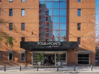 Four Points by Sheraton Santiago Hotels near Los Leones
