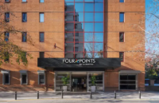 Four Points by Sheraton Santiago スカイ コスタネラ周辺のホテル