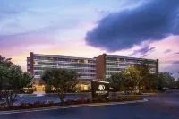 DoubleTree by Hilton Largo-Washington DC - Parking