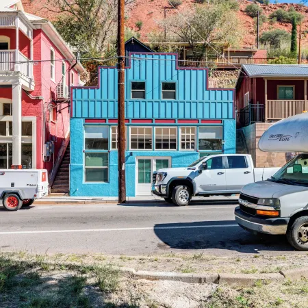 Right on Main Street! Mtn-view Bisbee Hideaway