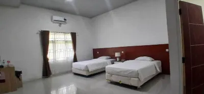 Edotel Saptra SMKN 1 PUJUT Hoteles cerca de Gerupuk Beach