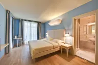 Hotel Kristal Palace - Tonelli Hotels - Adult Friendly - parking