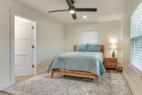 New Home, Short Walk to Lake Texomas Sandy Shores - 4-Star