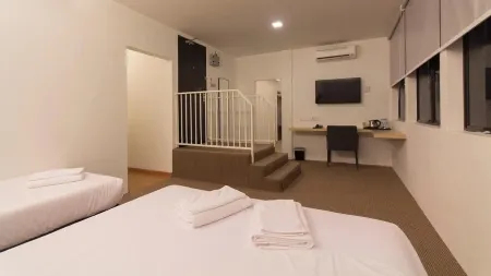 Hotel Raub Отели в г. Рауб