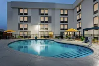 Hampton Inn Kansas City-Airport