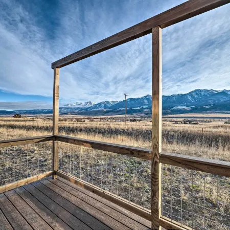 Couples Retreat 1-Hour Drive from Yellowstone NP!