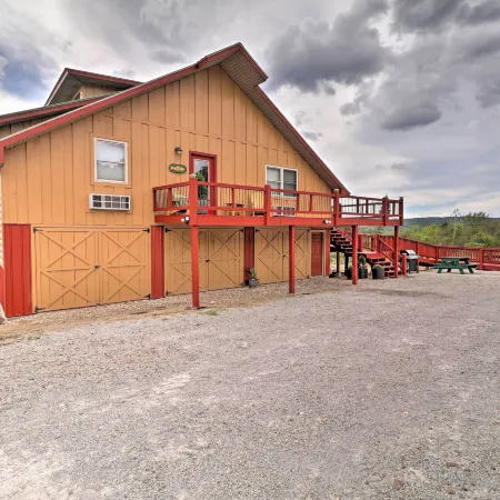 Updated Mtn View Studio w/ Loft - Near River!