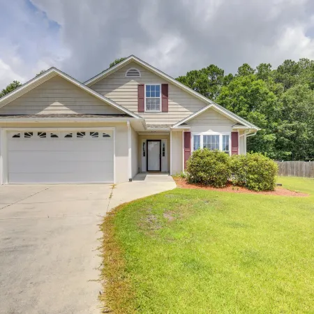 Swansboro Vacation Rental, 4 Mi to Hammocks Beach!