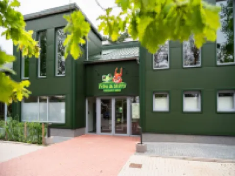 Elegant Eingerichtete Ferienwohnung Hotels in Mirow