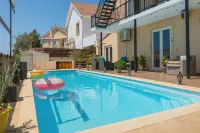 Comfy room with sea view in Villa private pool
