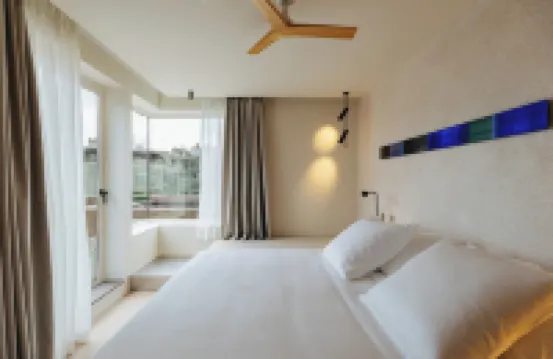 塔羅聖克魯斯酒店