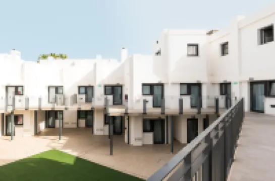 ALEGRIA Barranco Hoteles cerca de Playa de las Américas