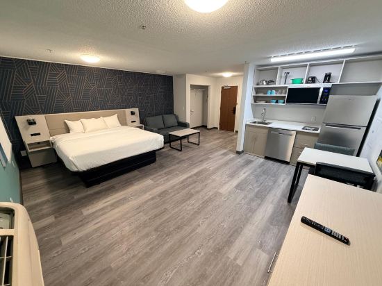 MainStay Suites Indianapolis Northwest - College Parks