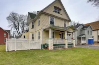 2 Miles to Dtwn! Idyllic Rochester Apt w/ Hot Tub