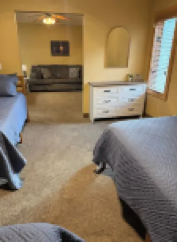 Trailhead Riverfront Cabin