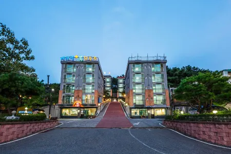 Eurwangni Beach Hill View House Pension