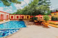 Hotel Gino Feruci Cianjur - Pools
