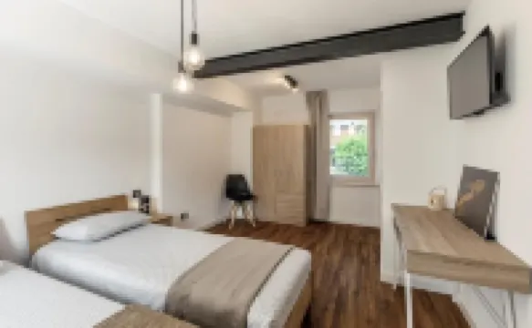 Casa21 - Private Holiday Home for Groups up to 12 with Jacuzzi
