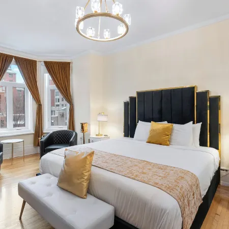 Hotel Charles-Alexandre Отели рядом с достопримечательностью «Большая Аллея»
