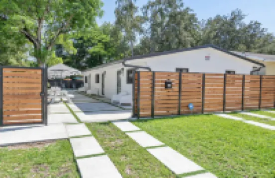 Heated Pool and Chic Studio - Stylish Miami Escape