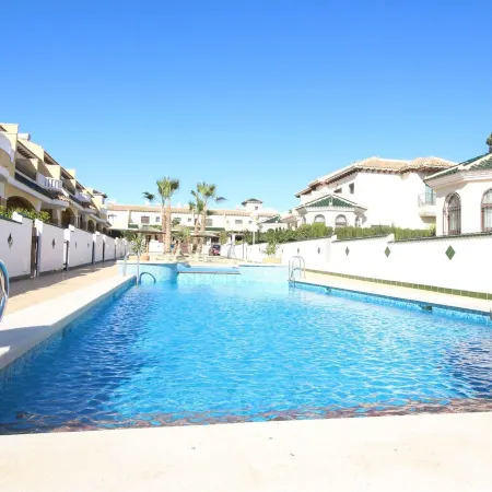 Spacious Bungalow in Quesada for 6