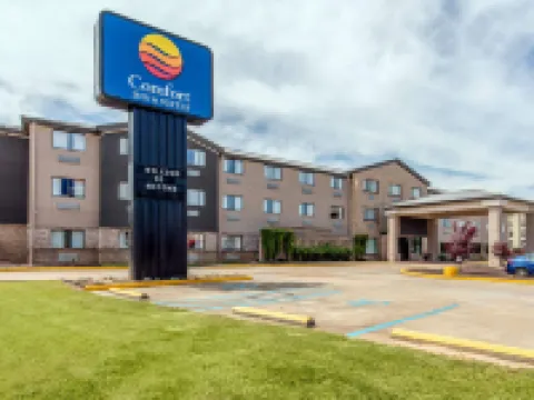 Comfort Inn & Suites Hotels in Pike County