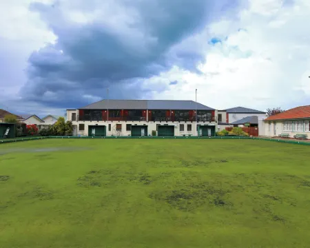 เฮอริเทจ คอร์ท ลอดจ์ โรงแรมในอามารู