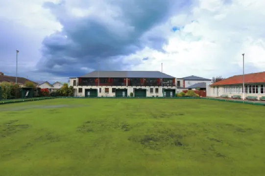 Heritage Court Lodge Hotels in 