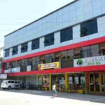 Mahogany Tourist Inn Hotel Exterior