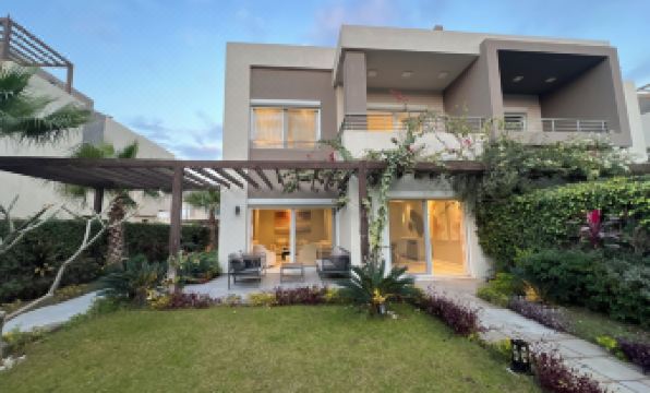 Alsawah 5-Bedroom Villa with Private Pool  Palm Hills Sheikh Zayed