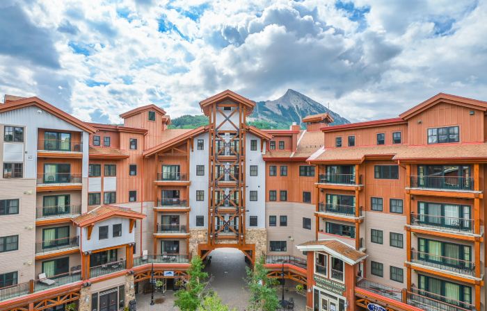 The Lodge at Mountaineer Square