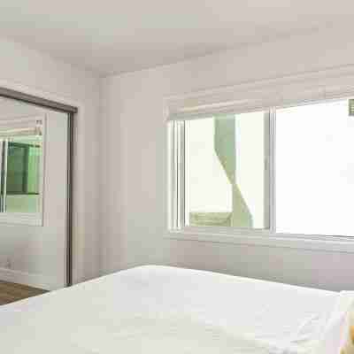 Walk to Beach Hot Tub + Oceanview Deck 259 Trailhead Trestles 2 by Avantstay Rooms