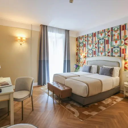 Leonardo Boutique Hotel Rome Monti Отели рядом с достопримечательностью «Станция метро Cavour»
