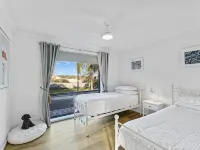 Pet-friendly Private Retreat with Large Backyard