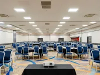 Mercure Daventry Court Hotel