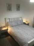Gorgeous Marina 2 Bed Apartment Hotels in 