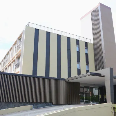 伊東綠湧旅館 鄰近伊東橙色海灘的酒店