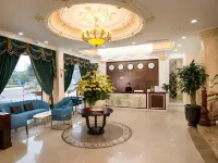 Mong Cai Palace Hotel