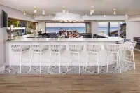 The Reach Key West, Curio Collection by Hilton - バー