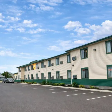 Lone Tree Inn
