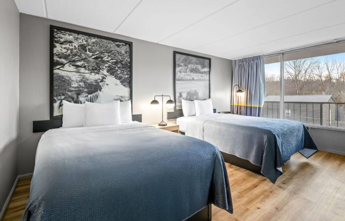 Super 8 by Wyndham Kingsport /I-81