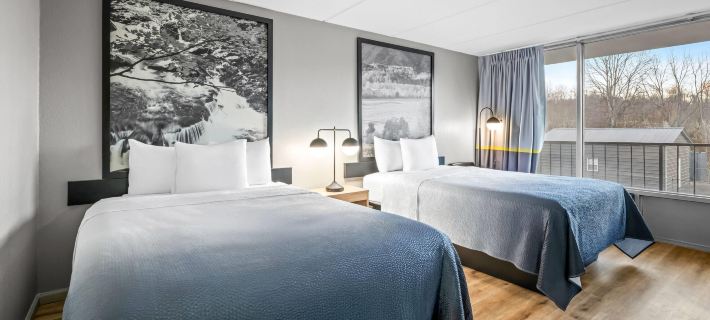Super 8 by Wyndham Kingsport /I-81 Hotels in Sullivan County