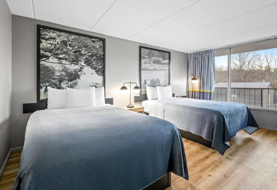 Super 8 by Wyndham Kingsport - Housity