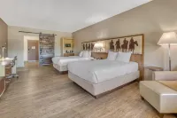 Best Western Bandera Suites  Saloon