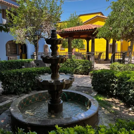 Hotel Suites El Paseo