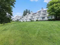 2 Bedroom Condo Golf Course Views 5166 Hotels in Acme Township