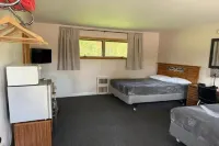 Riverview Lodge