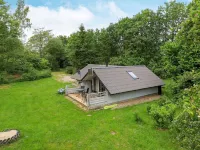 6 Person Holiday Home in Roslev
