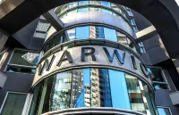 Warwick Le Crystal Montreal